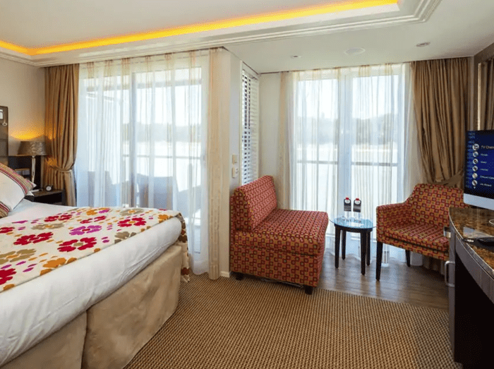 Cat AB Staterooms